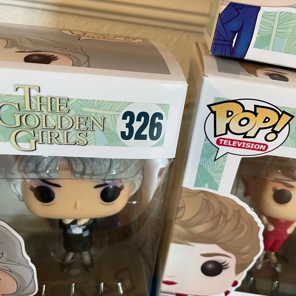 Funko Pop Golden Girls Series Complete Set of Dolls 326 327 328 & 329 NEW